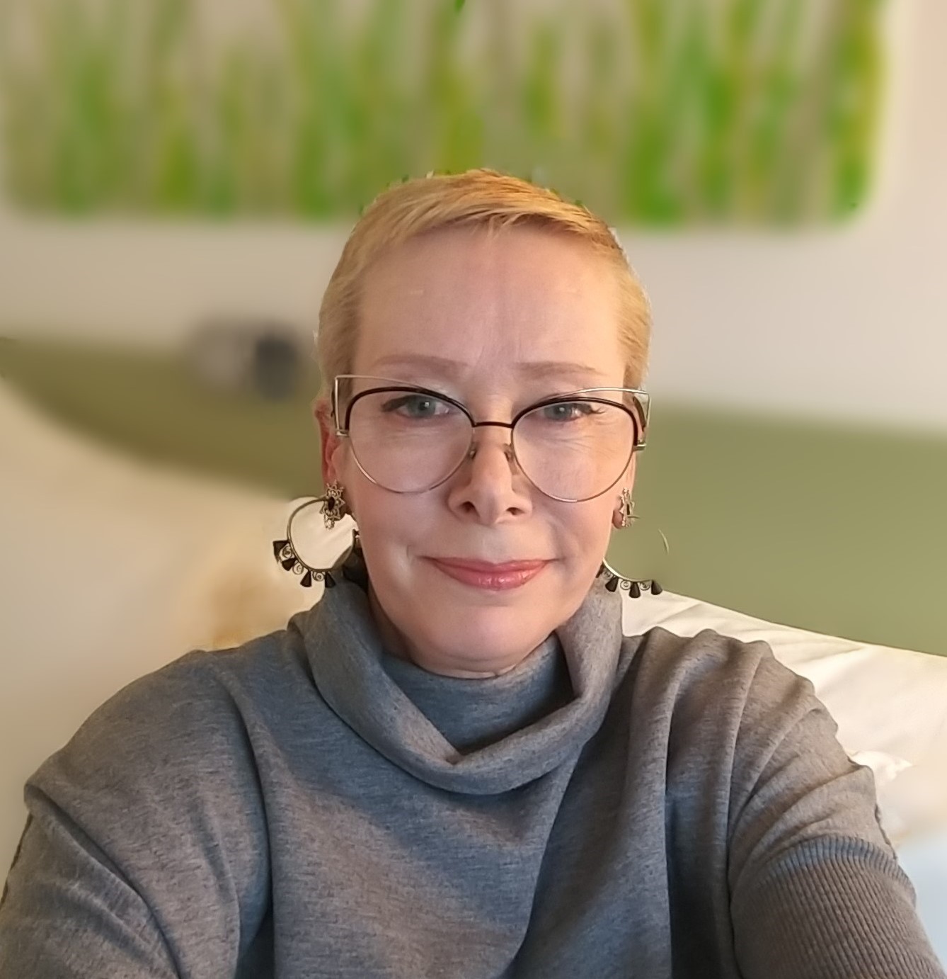 Dr Angie Sutton-Vane